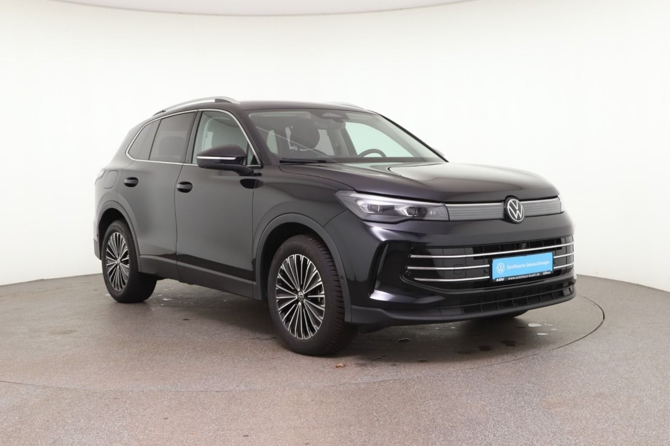 Volkswagen Tiguan 2.0 TDI DSG Elegance IQ.Light ACC 360° AH foto 5