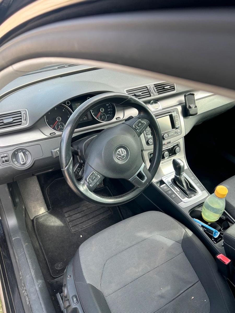 Volkswagen Passat 2012 — photo 6