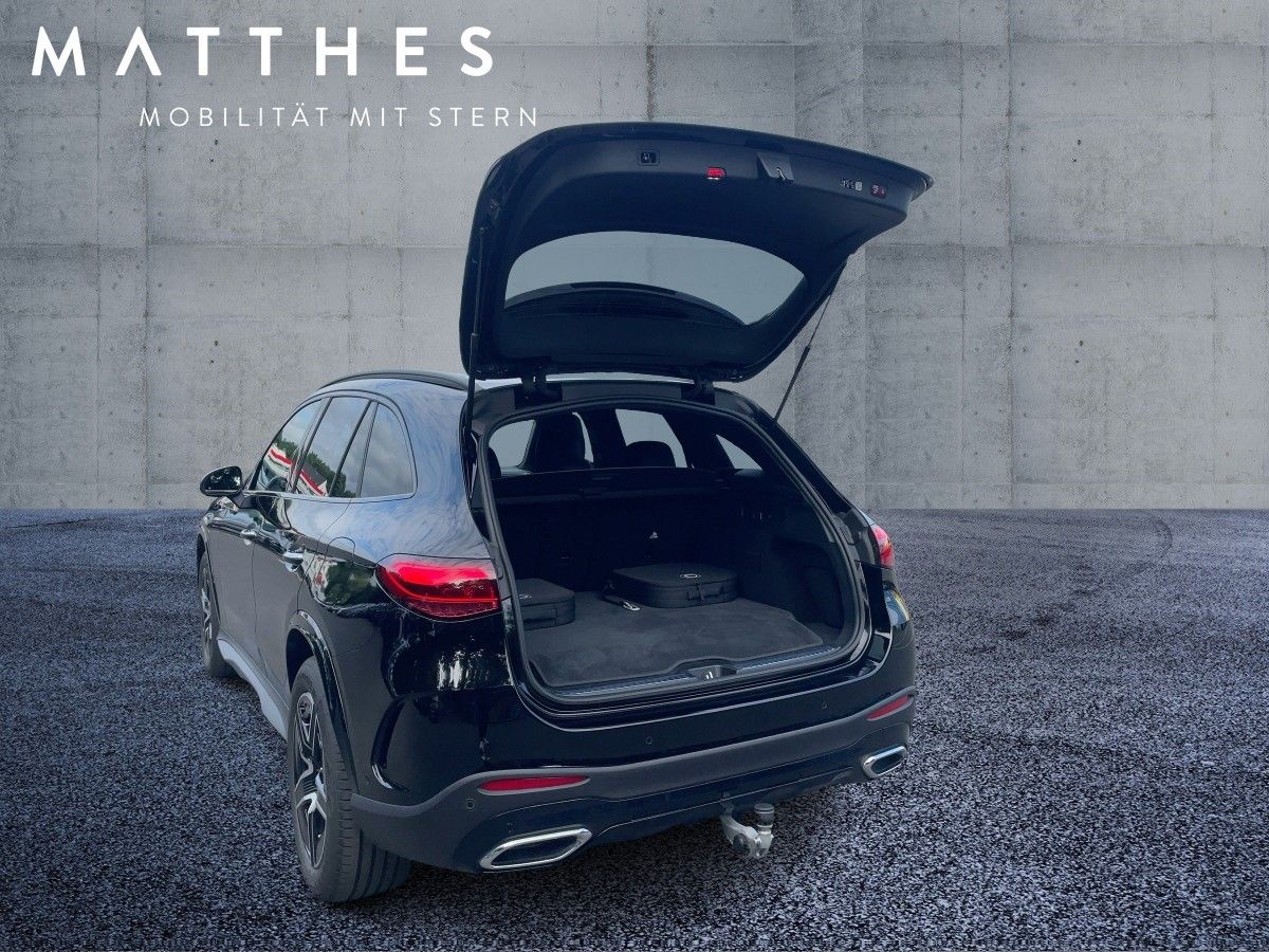 Fahrzeugabbildung Mercedes-Benz GLC 300 de 4M AMG/Night/360°/Digital-Light/AHK