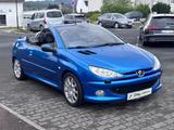 Peugeot 206 Cabriolet CC Platinum **LEDER**KLIMATRONIC** - gebrauchte Peugeot 206 aus dem Jahr 2003