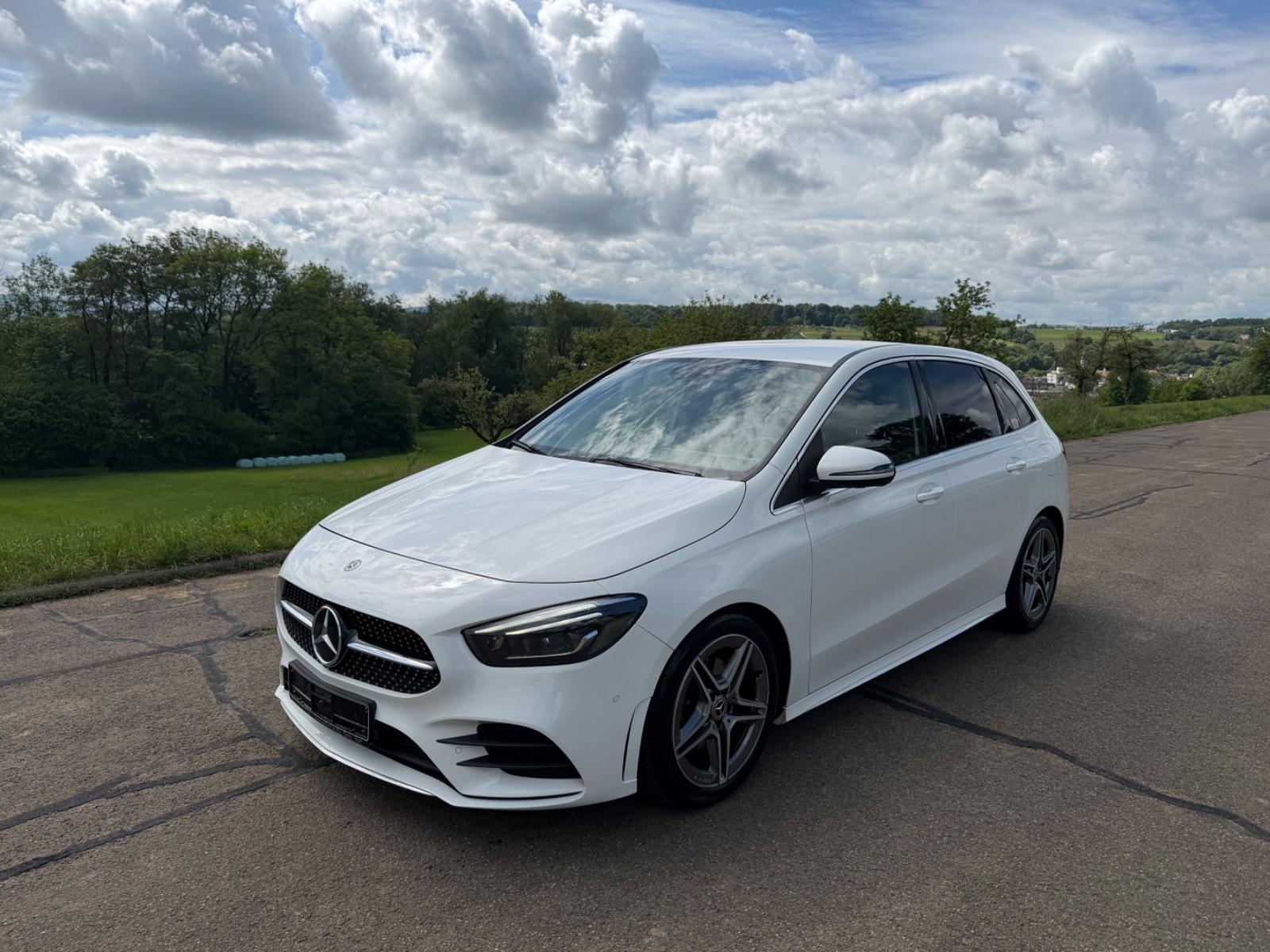 Mercedes-Benz B 200AMG LINE/AHK/MULTIBEAM/KAMERA/TWA