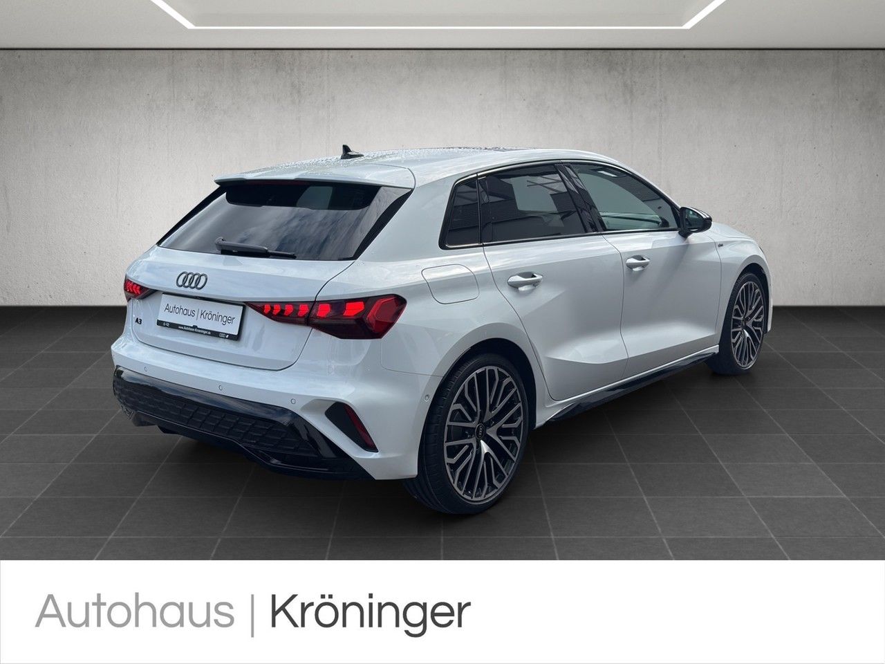 Audi A3 Sportback TFSI S line S Tronic Pano Kamera imagem 2