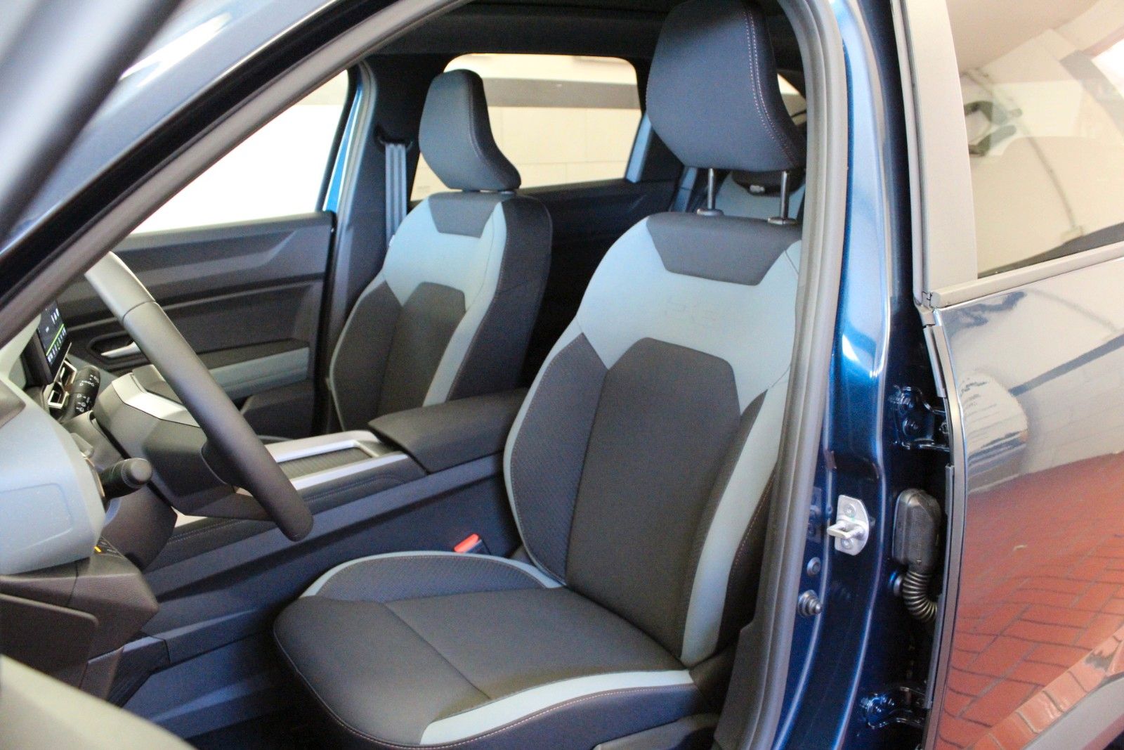 Fahrzeugabbildung Dacia Bigster Hybrid 155 Extreme*Winter-Plus-Paket*
