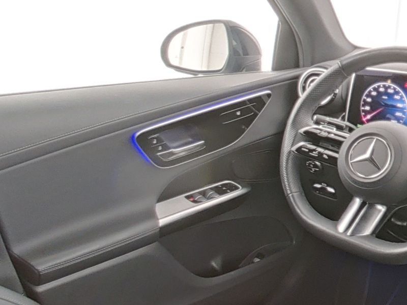 Fahrzeugabbildung Mercedes-Benz GLC 200 4M AMG*20"*360°*AHK*Night*Totwinkel*LED*