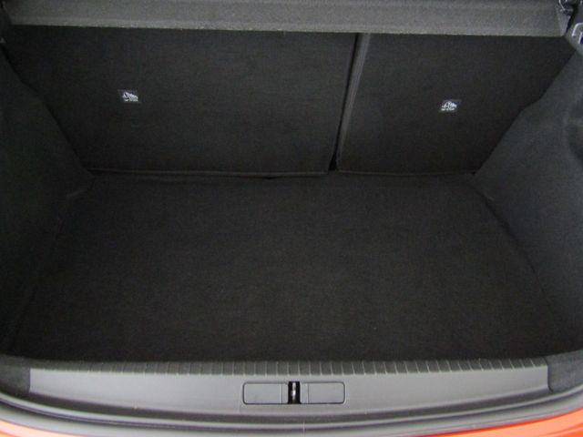 Corsa-e F e Edition (MJ22B) Elektromotor, 100 kW