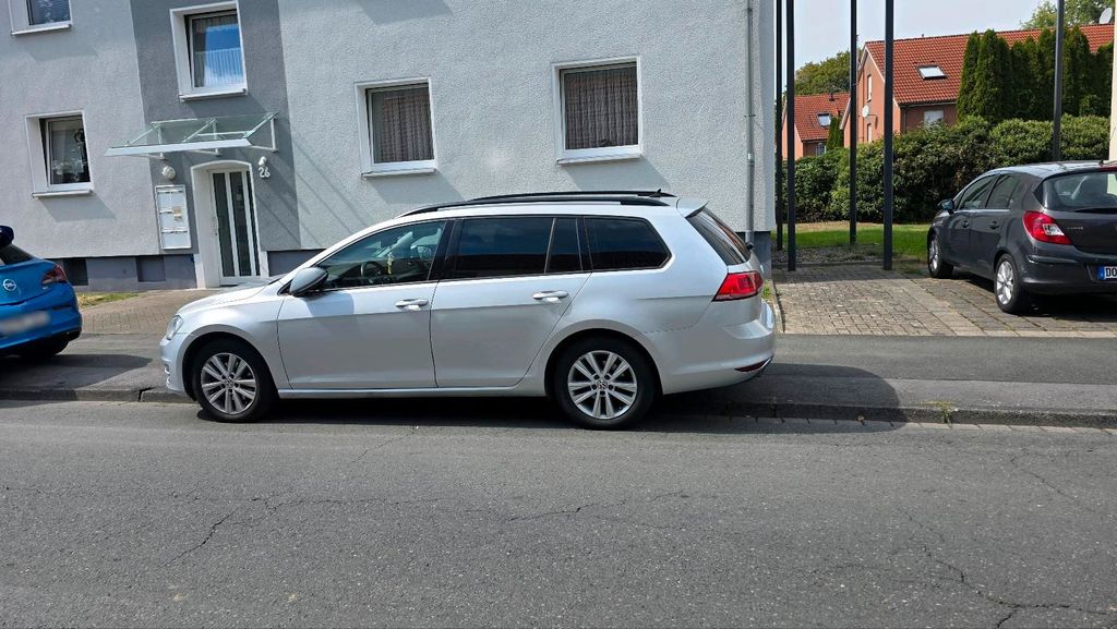 Image of Volkswagen Golf