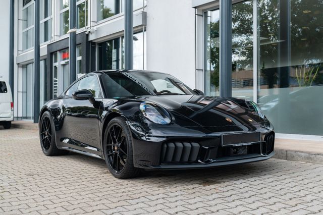 Porsche 992.2 Carrera 4 GTS / COUPE / 18 WEGE / LED Porsche 992.2 Carrera 4 GTS / COUPE / 18 WEGE / LED