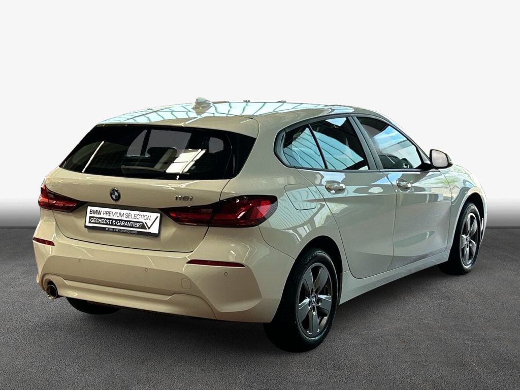 BMW 118i Aut. Advantage LED PDC Navi Sitzheizung foto 2