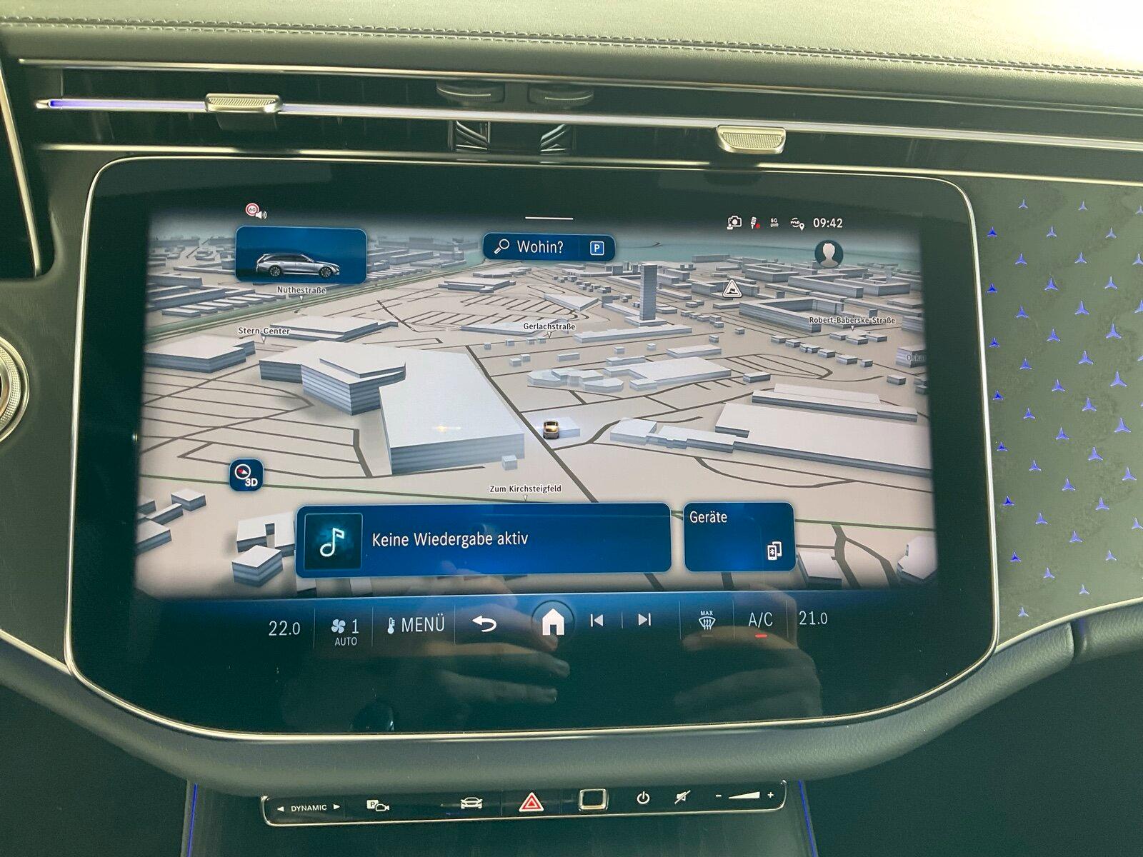 Mercedes-Benz E 220 d 4M T AMG Line/Distronic/Digital/Kamera