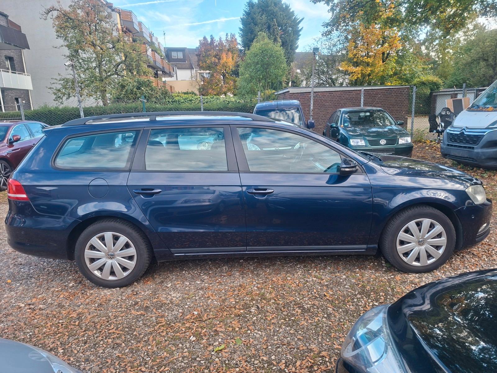 Volkswagen Passat 2011 — photo 7