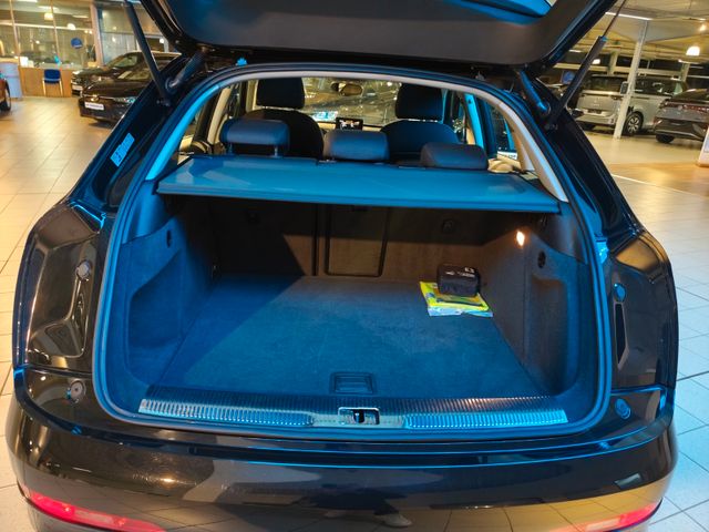 Q3 2.0 TFSI S-Line quattro *Pano*AHK*Tempomat*