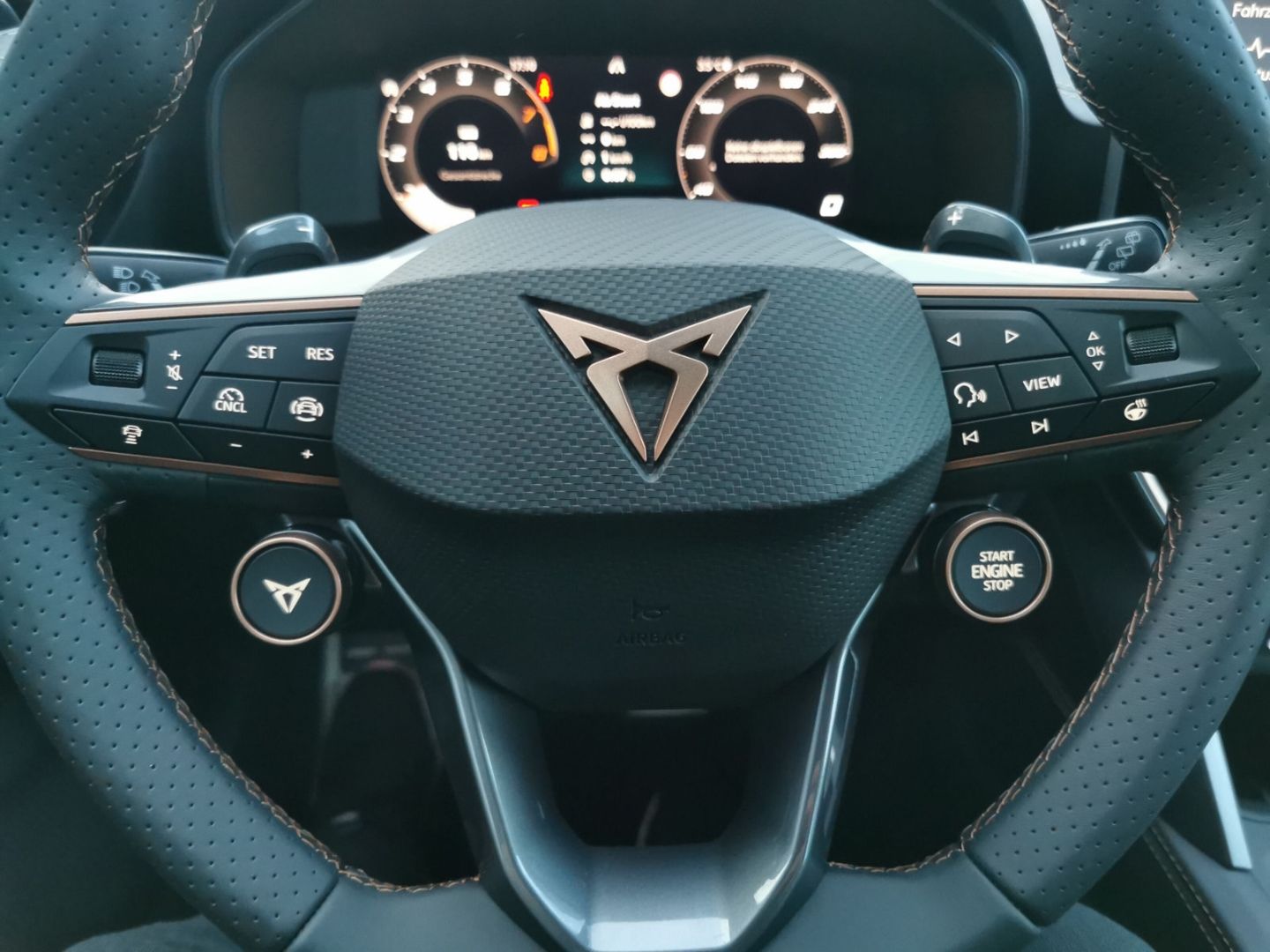 Fahrzeugabbildung CUPRA Formentor Navi digi. Cockpit LED El. Heckklappe