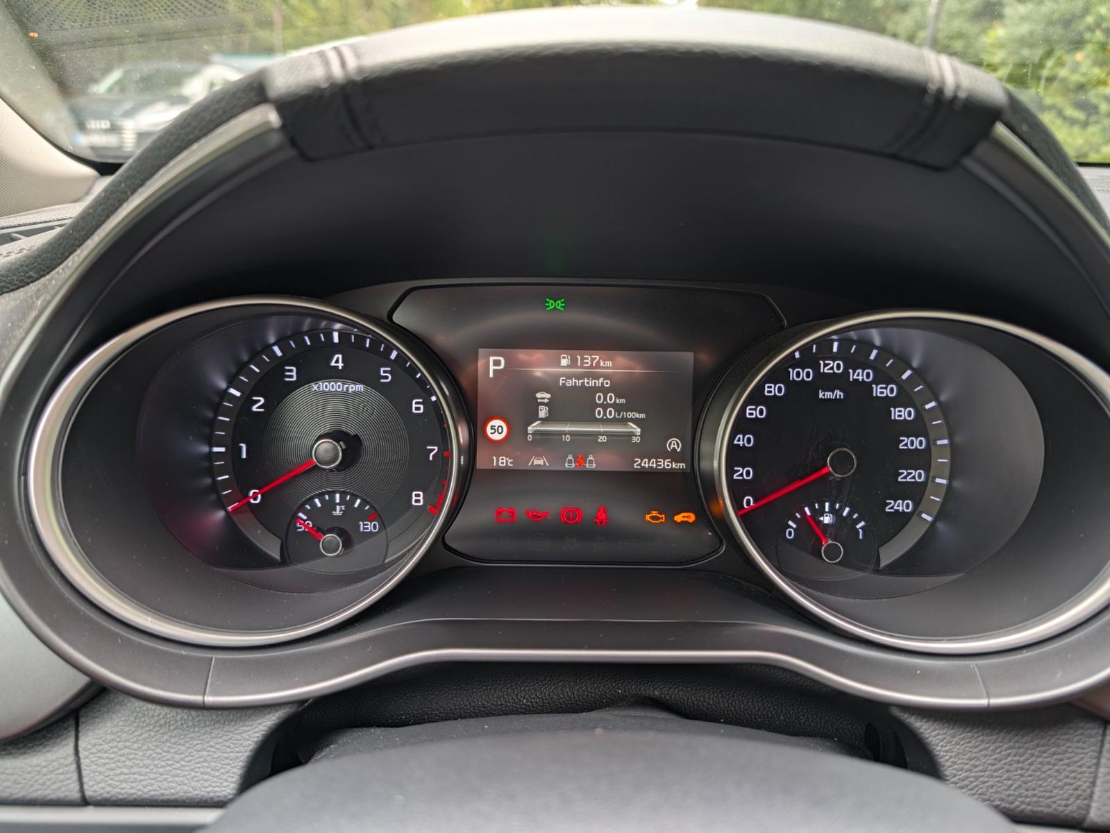 Kia cee'd SW 1.5 T-GDI DCT, AHK, LH, Keyless, 17 Zol