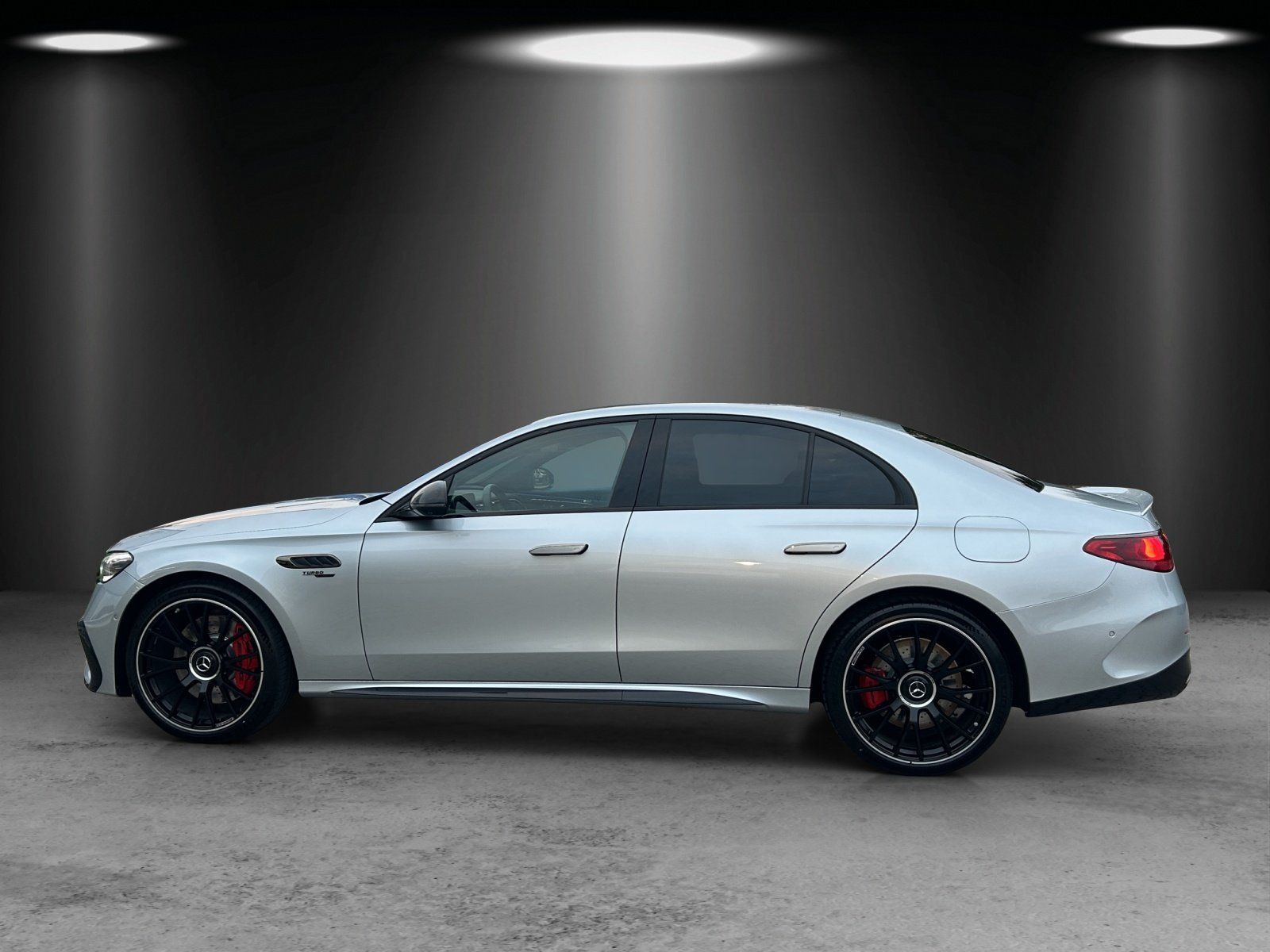 Fahrzeugabbildung Mercedes-Benz E 53 AMG Perf.Sitze DYNAMIC+ Carbon AHK Driver's