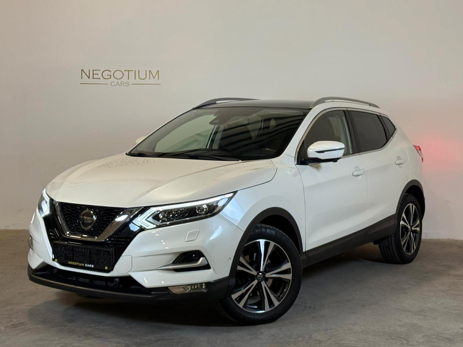Nissan Qashqai N-Connecta Autom LED Pano 360° AHK Carpl