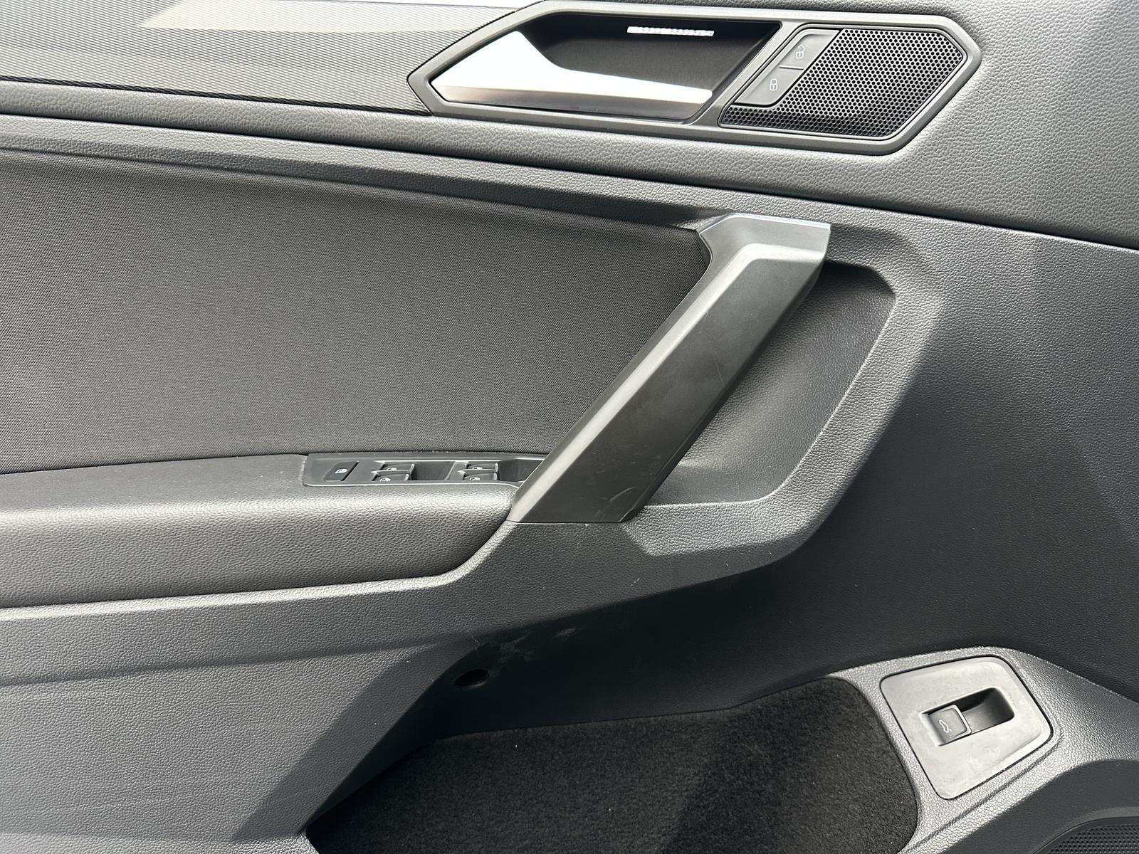 Volkswagen Tiguan Allspace Highline "NAVI-MULTI-PDC-SITZH", миниатюра 18