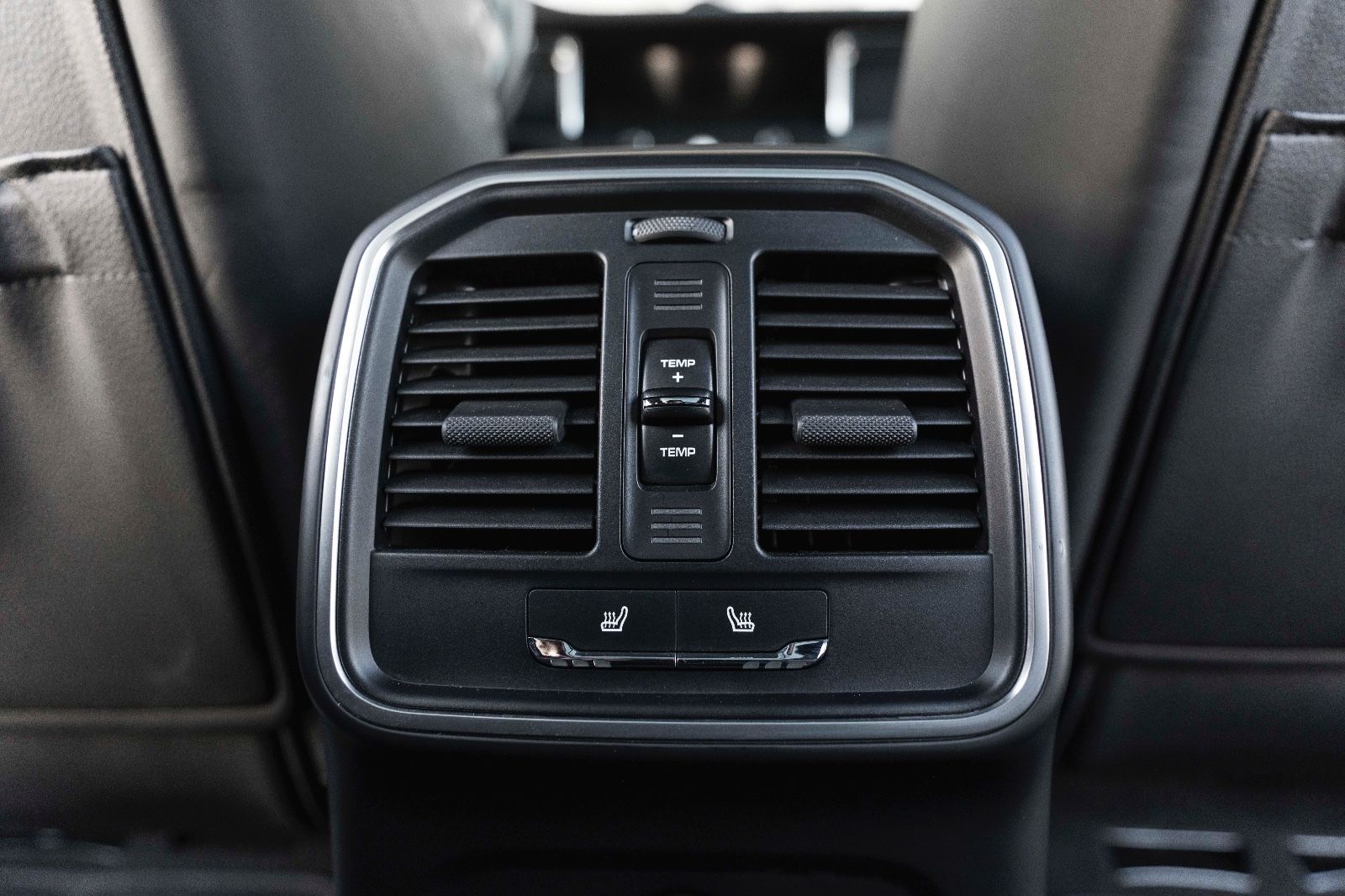 Fahrzeugabbildung Porsche Macan GTS PDLS+ KAM SPORT CHRONO LED PANO LUFT