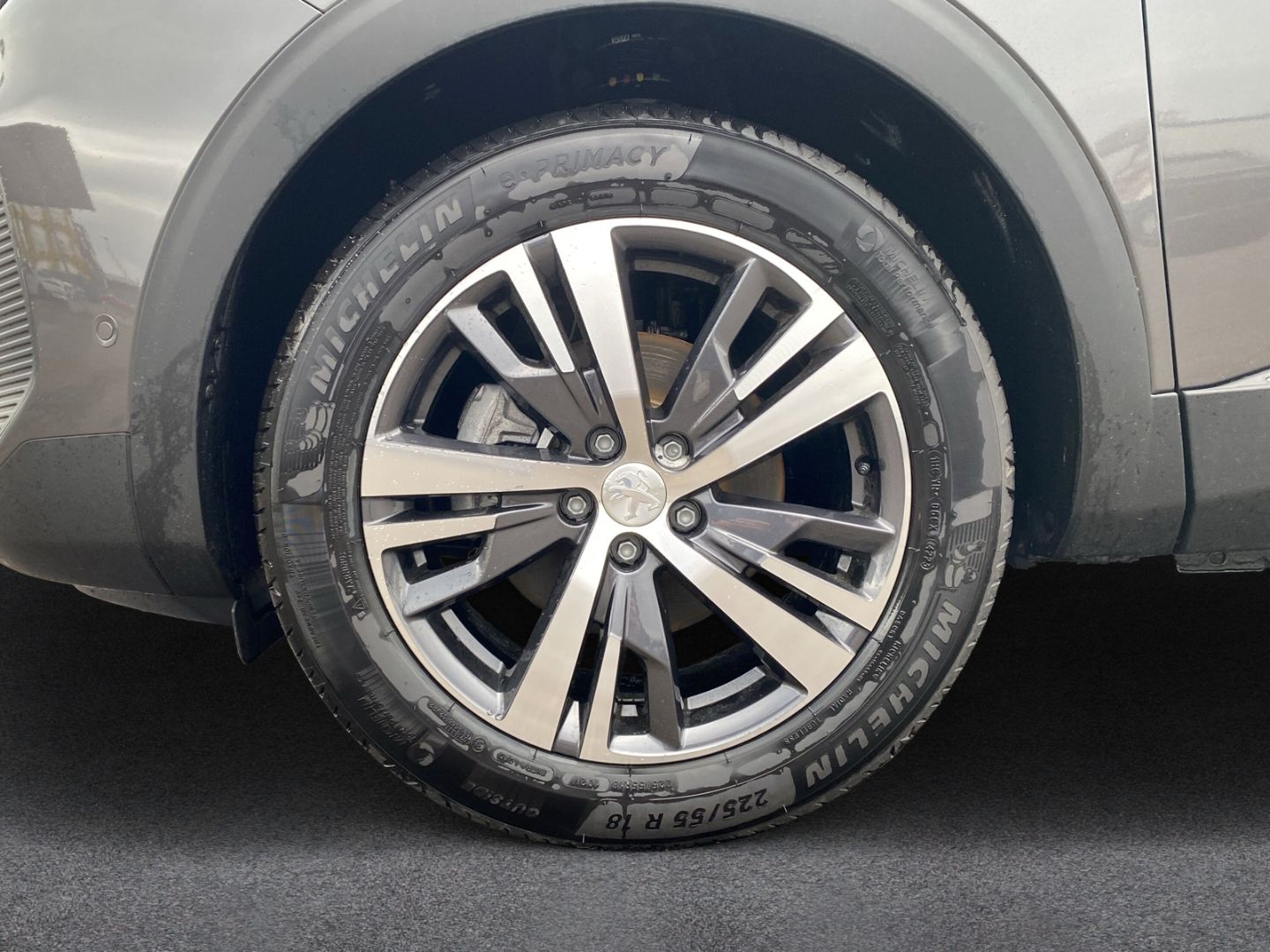 Fahrzeugabbildung Peugeot 5008 Allure Pack 1.2 PureTech 130 EU6d 7-Sitzer