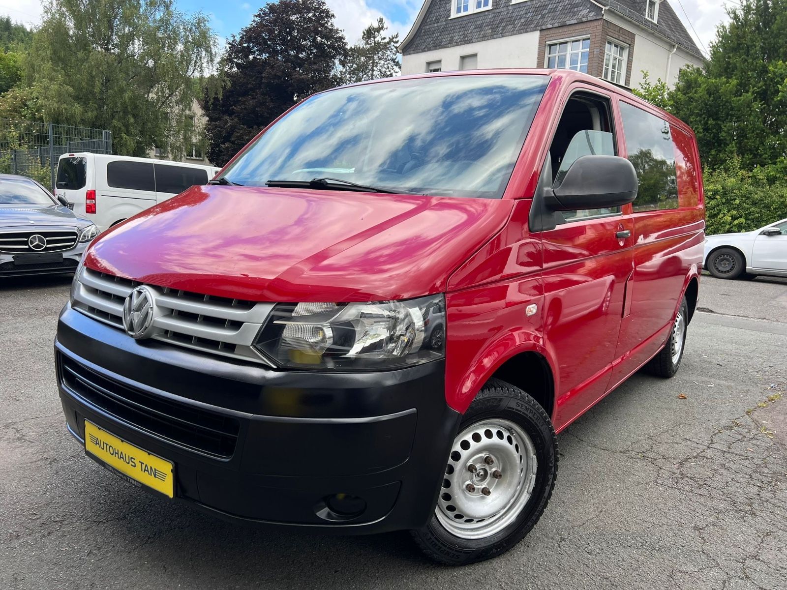 Fahrzeugabbildung Volkswagen T5 Transporter Kasten-Kombi Kombi