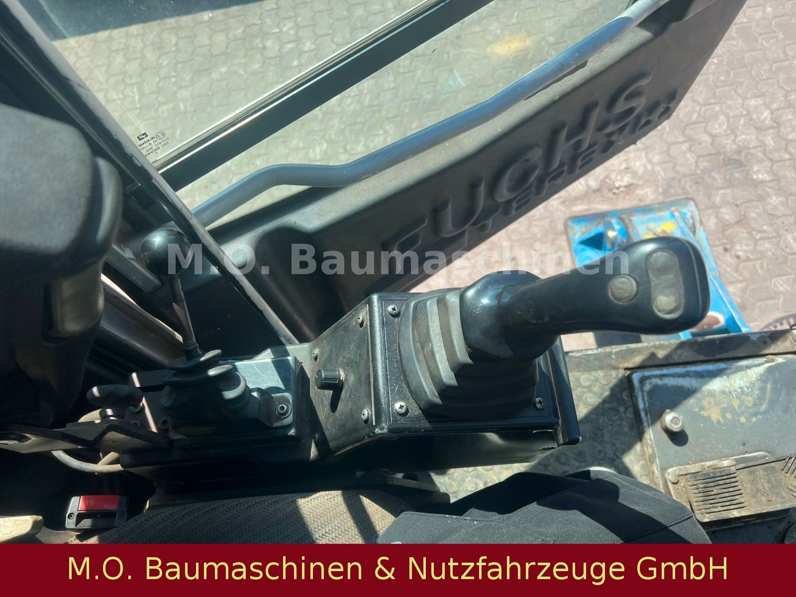 Fahrzeugabbildung Fuchs MHL 360 /Verstellbare Kabine/Magnetanlage/
