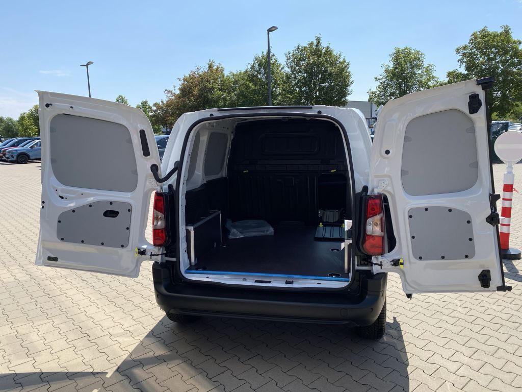 Fahrzeugabbildung Citroën Berlingo 1.5 Diesel 100 M *3 Sitze*Navi*Winterp*