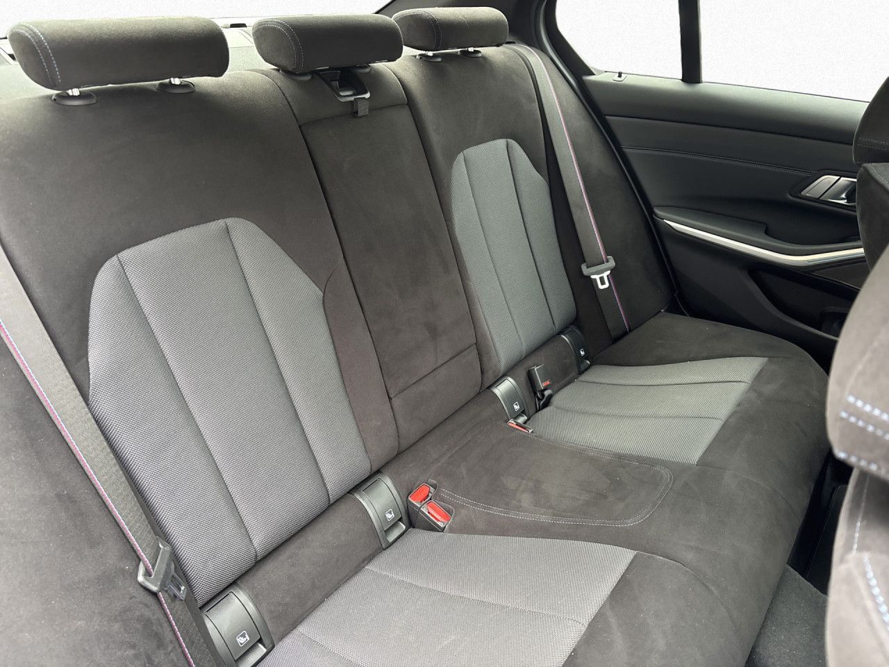 BMW 330 - Bild 14