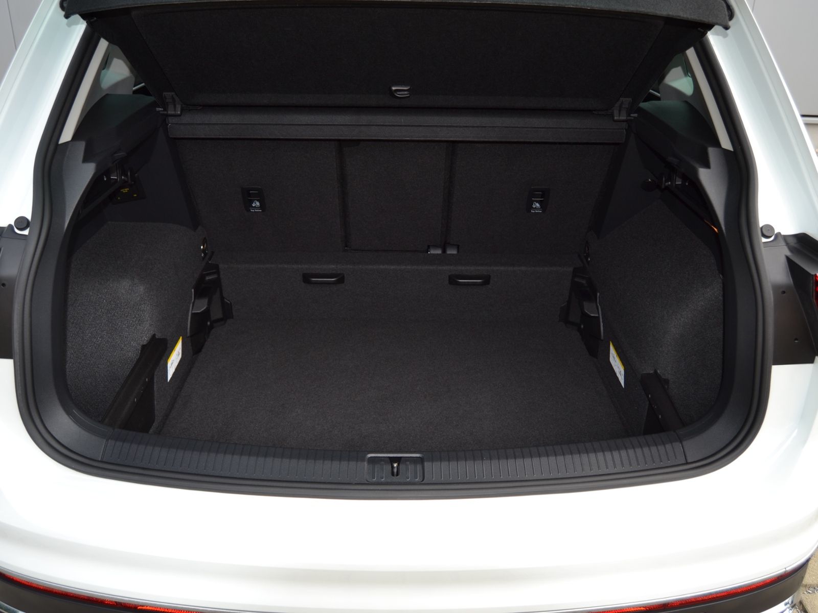 Tiguan 1.5 TSI 150 PS DSG Elegance AHK/SPORT-PAK