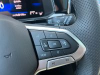 Volkswagen T-Roc 1.5 TSI OPF DSG R-Line NAV KAM BLACK3J GAR bei Autohaus Landmann & Maier OHG
