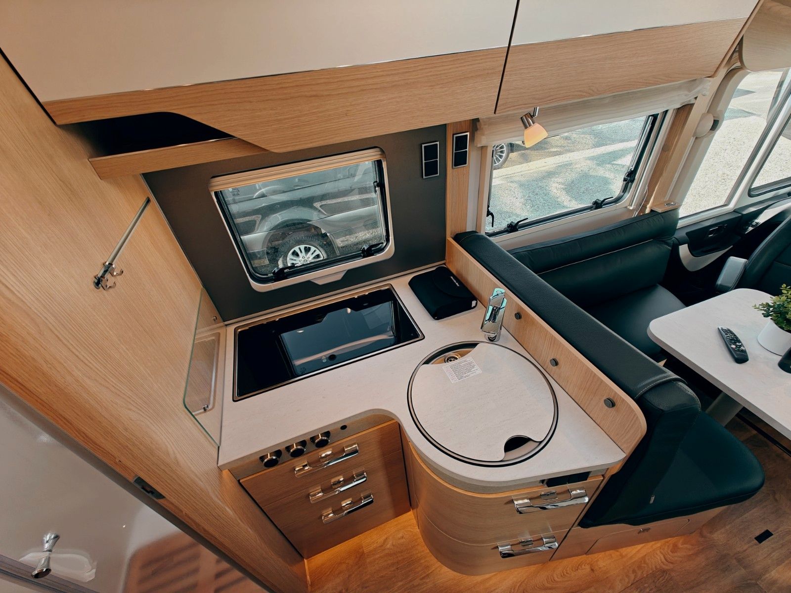 Fahrzeugabbildung HYMER / ERIBA / HYMERCAR B-KLASSE MC I 680 PREMIUM - NEU! MODELL 2025