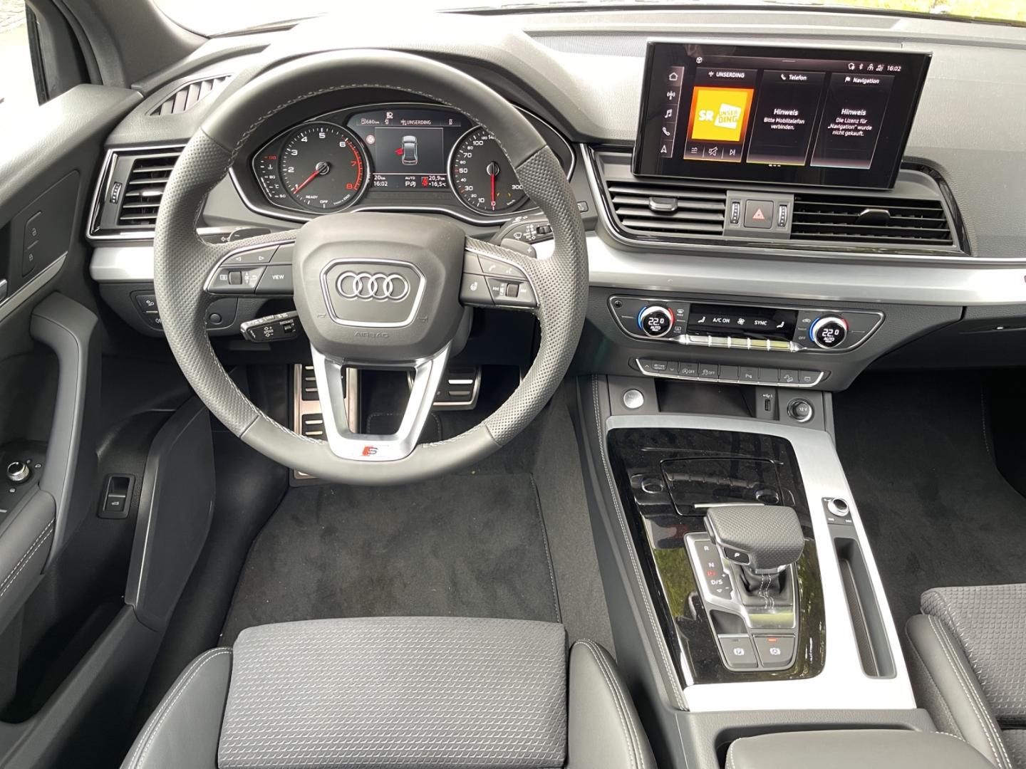 Fahrzeugabbildung Audi Q5 Sportback S line 40 quattro 2x S Line, Parken