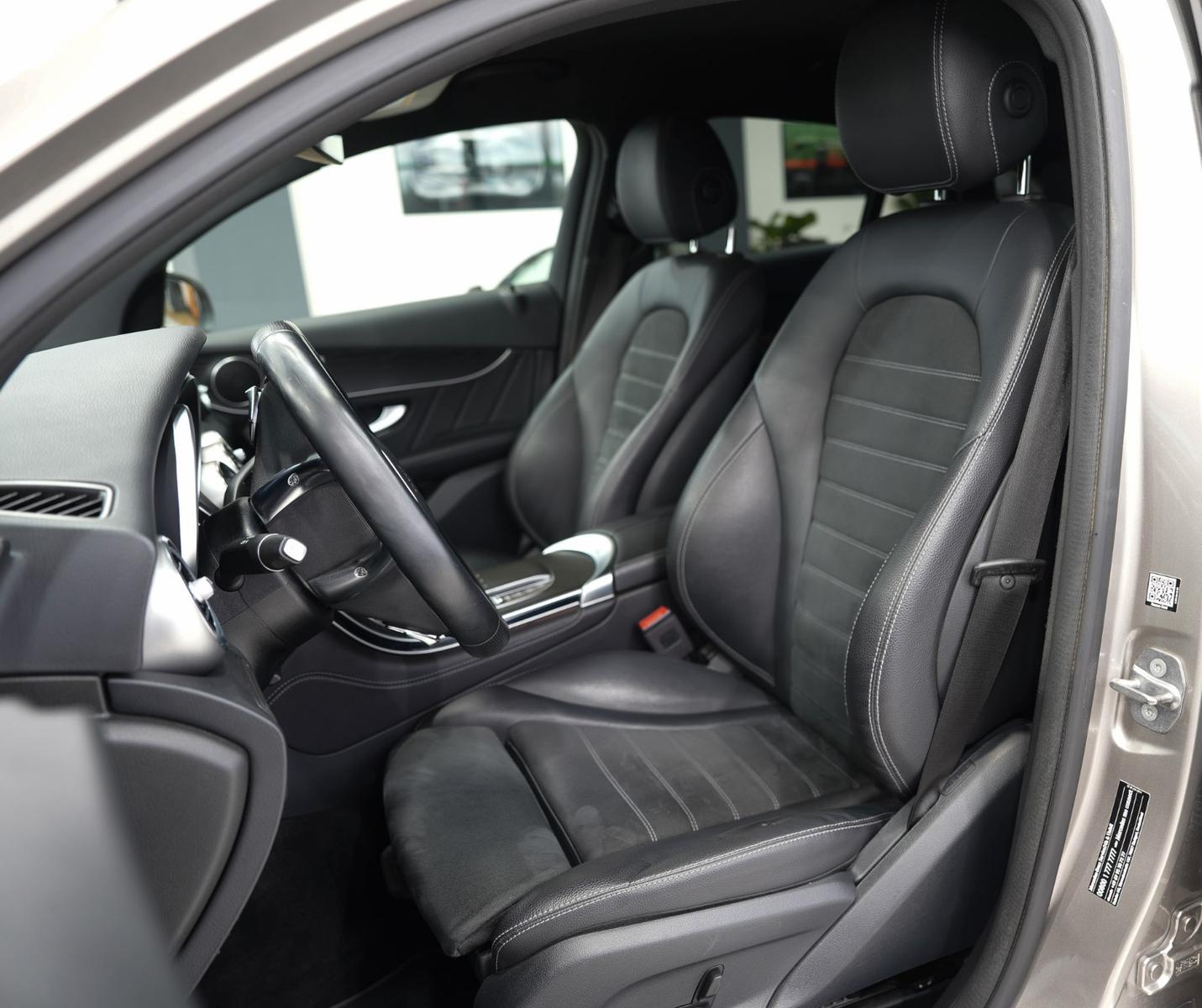 Mercedes-Benz GLC 300 Coupe 4Matic*AMG-LINE*NIGHT*MULTIBEAM*