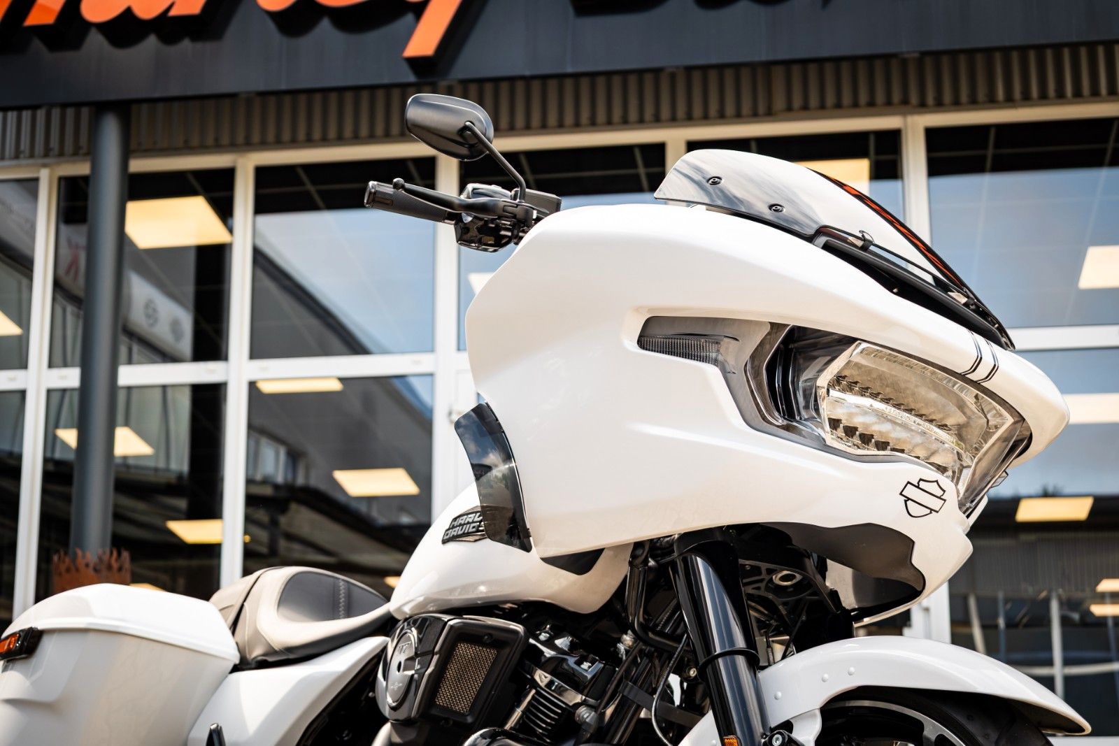 Fahrzeugabbildung Harley-Davidson ROAD GLIDE FLTRX 117cui - Screamin Eagle Auspuff