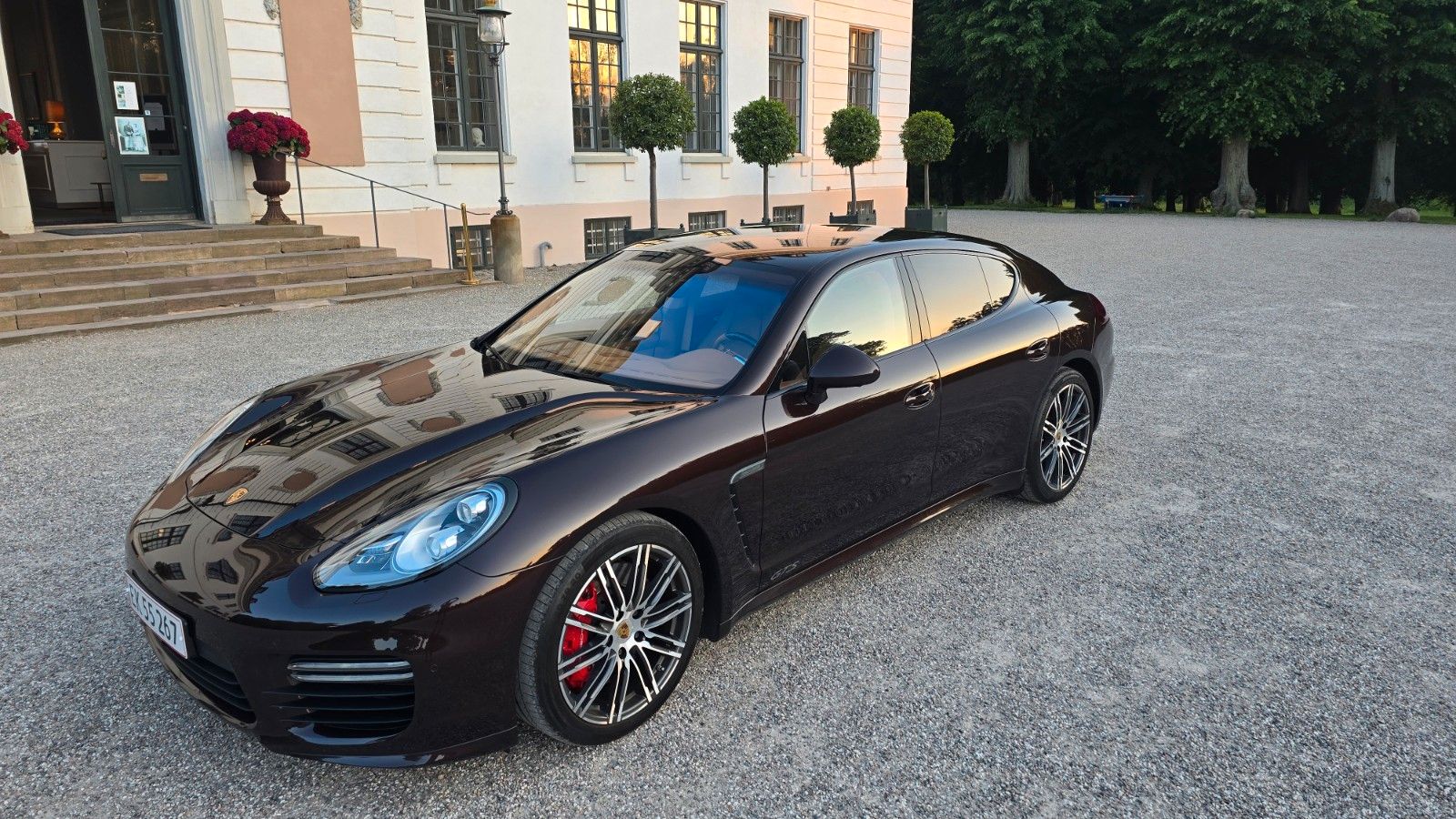 PORSCHE Panamera GTS  