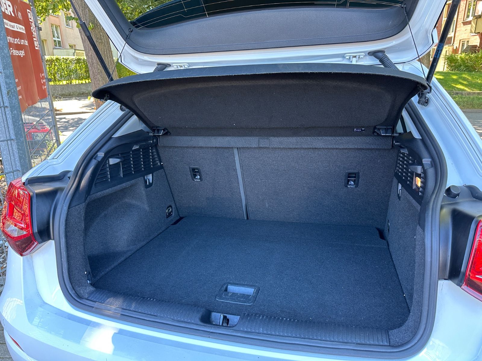 Fahrzeugabbildung Audi Q2 Sport*PDC*TEMPO*SHZ*SPORTSITZE