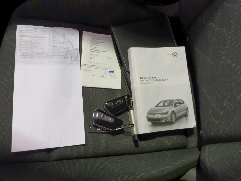 Volkswagen Golf Life 1.5 TSI RFK*PDC*Tempo*Klima*NAV*SH