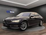 BMW 740 L d xDrive SOFTCLOSE°HUD°STANDHZNG°SITZKLIMA - blaue BMW 740