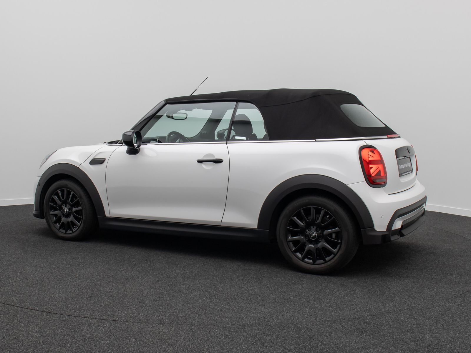 Fahrzeugabbildung MINI Cooper Cabrio HUD Kamera H/K Komfort DAB Voll
