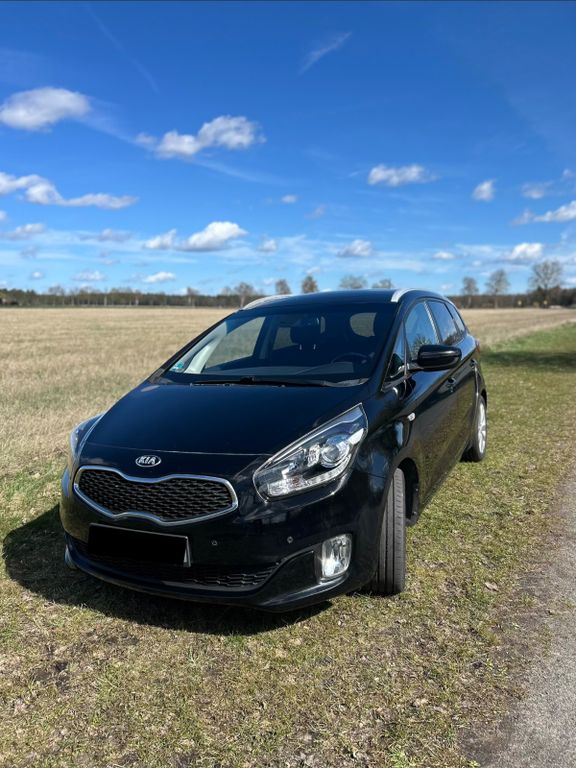 Image of Kia Carens