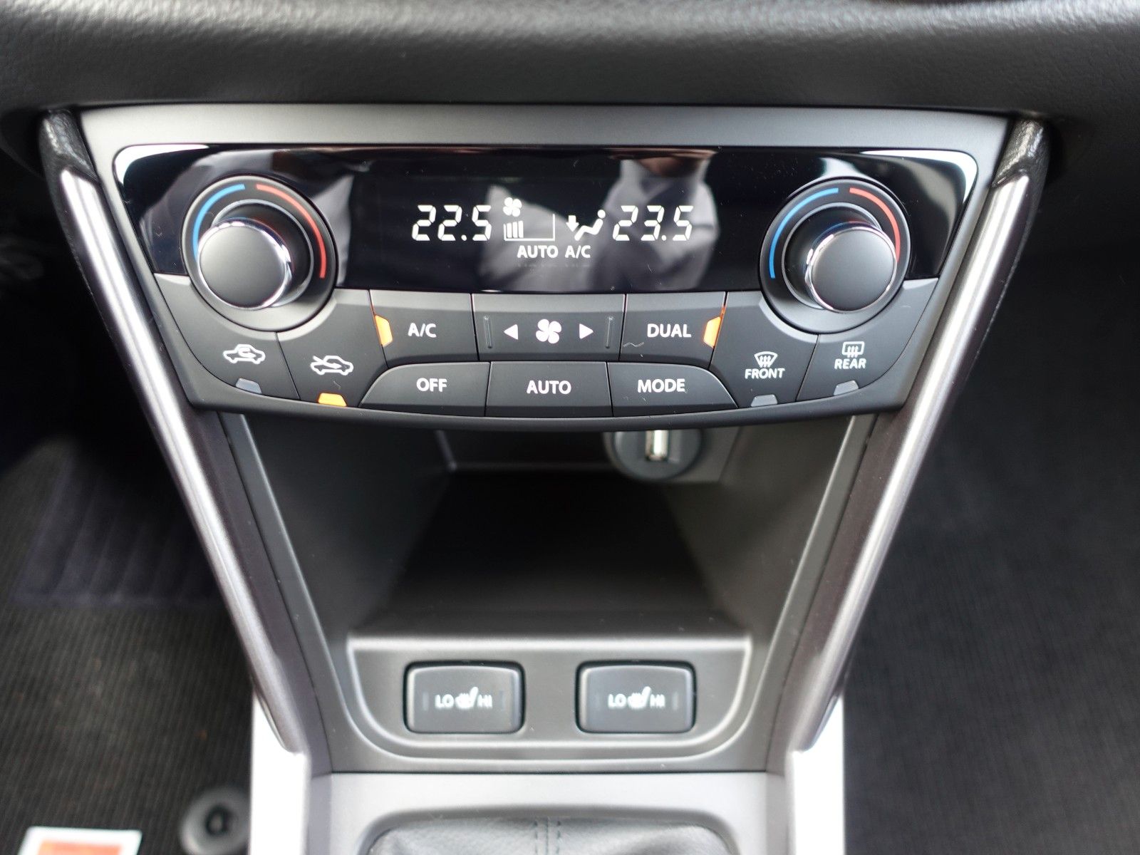 Fahrzeugabbildung Suzuki S-Cross Comfort 1.4,Navi,Kamera,Sitzhzg,LED,17"