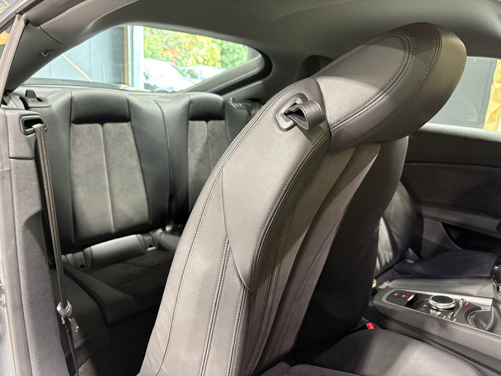 Fahrzeugabbildung Audi TT Coupe 1.8 TFSI/SHZ/NAVI/PDC/ALCANTARA/4-SITZ/