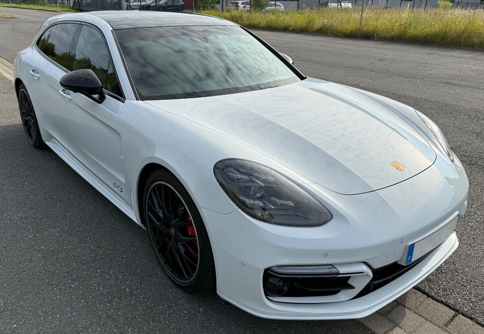 Porsche Panamera Sport Turismo GTS Sport Design Paket foto 4