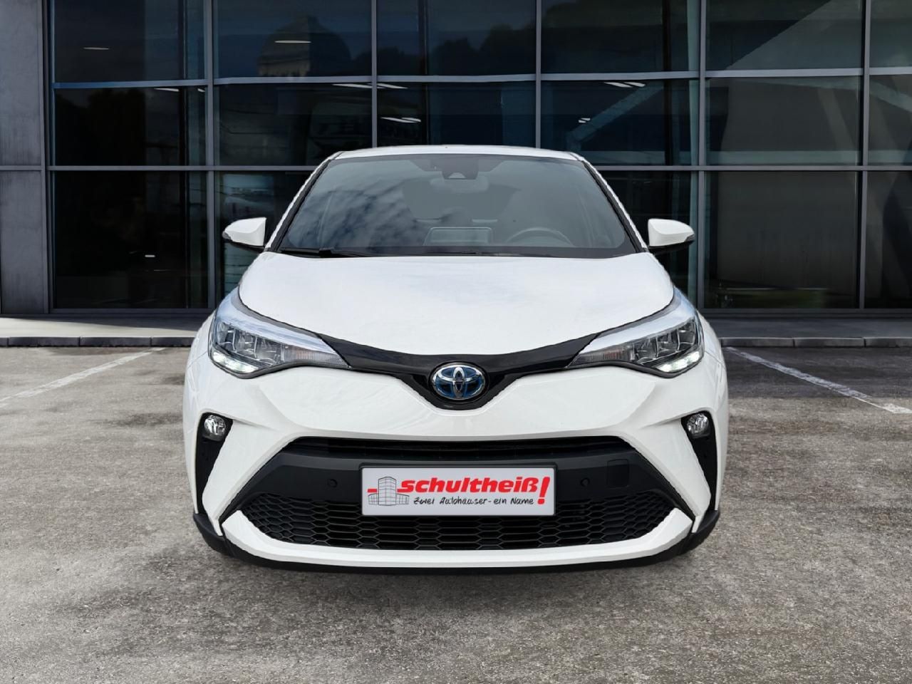 Fahrzeugabbildung Toyota C-HR Hybrid Business Edition