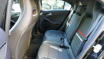 Fahrzeugabbildung Mercedes-Benz A -Klasse A 180 BlueEfficiency 2Style, Bi-Xenon