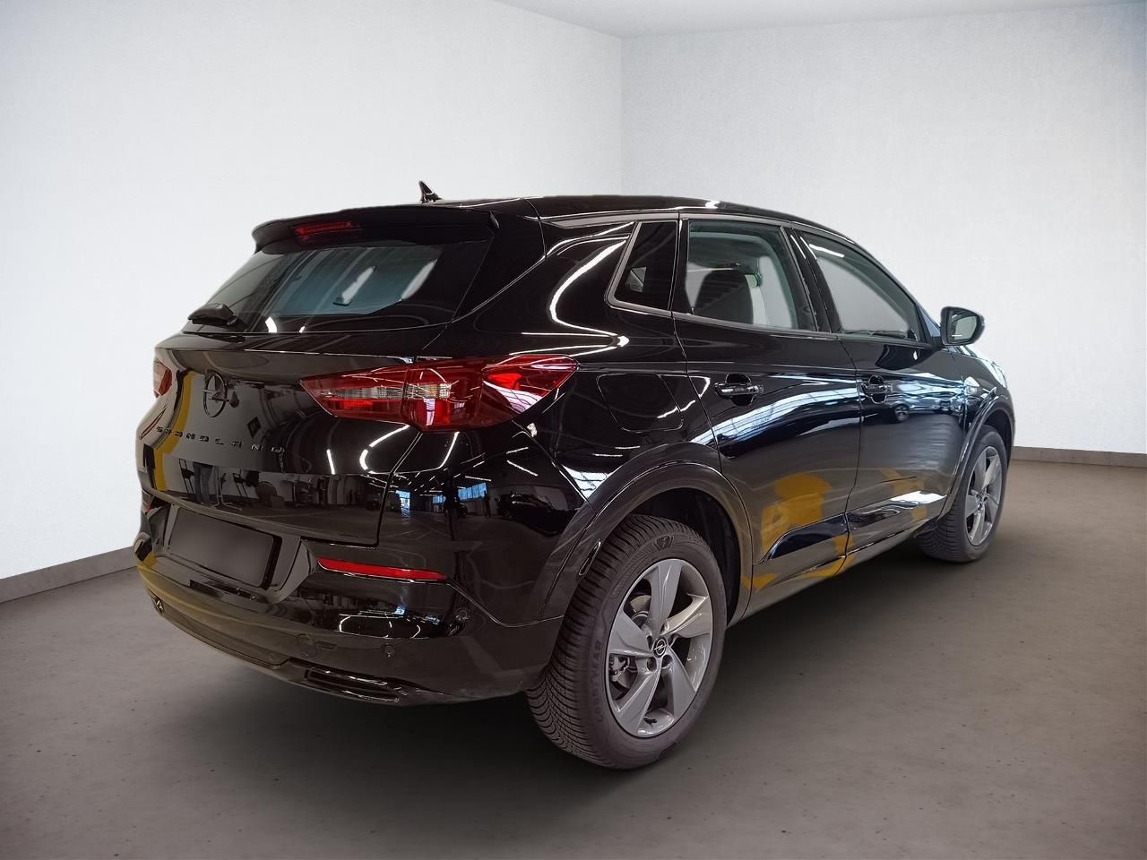 Fahrzeugabbildung Opel Grandland 1.2 Turbo GS AT