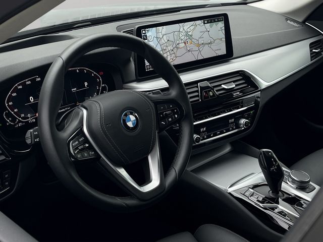 Foto Nummer 7: BMW 530e