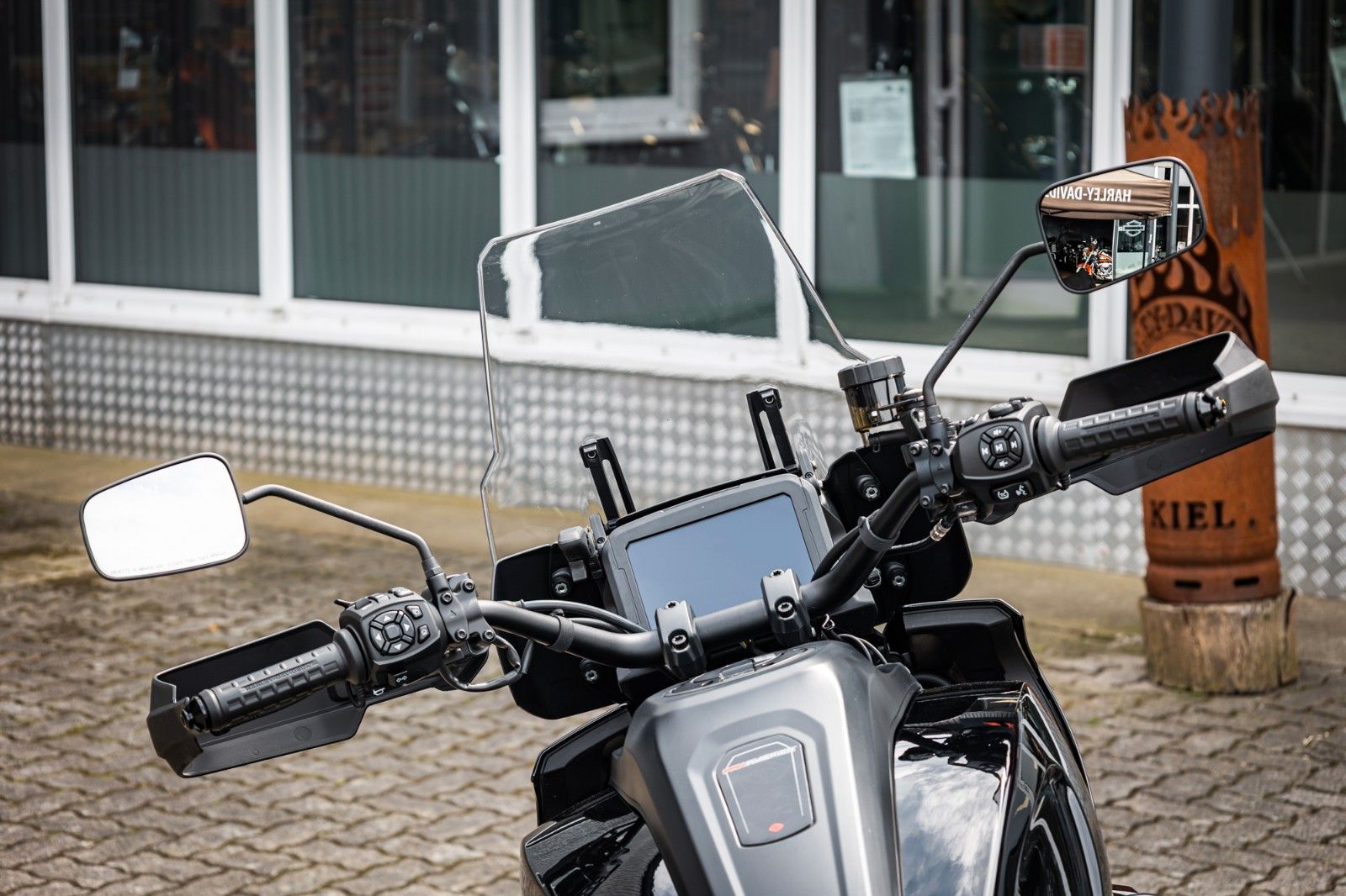 Fahrzeugabbildung Harley-Davidson RA1250S Pan America Special - Screamin Eagle