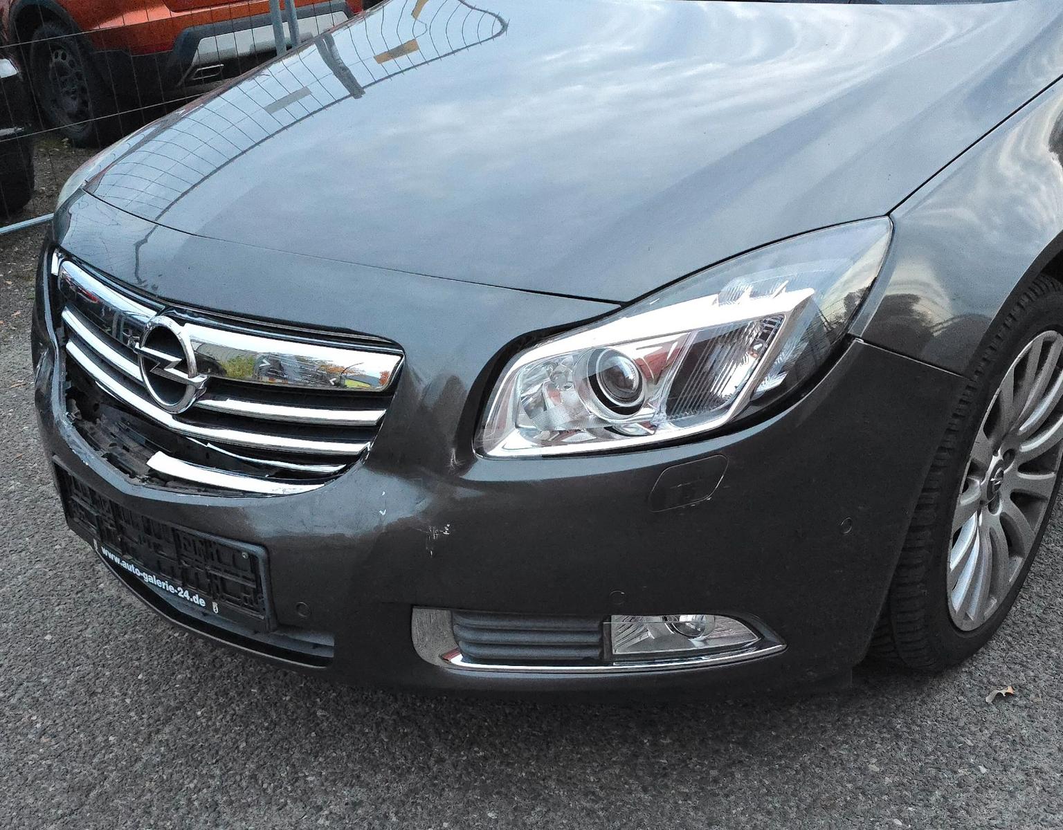 Opel Insignia 2011 — interior