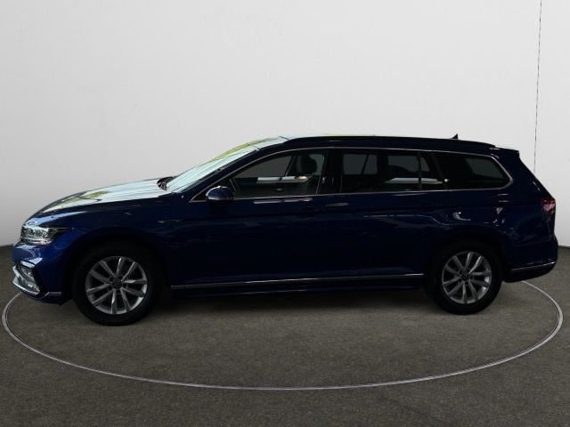 Volkswagen Passat Variant - Bild 2