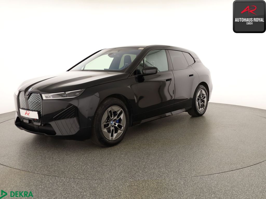 BMW iX