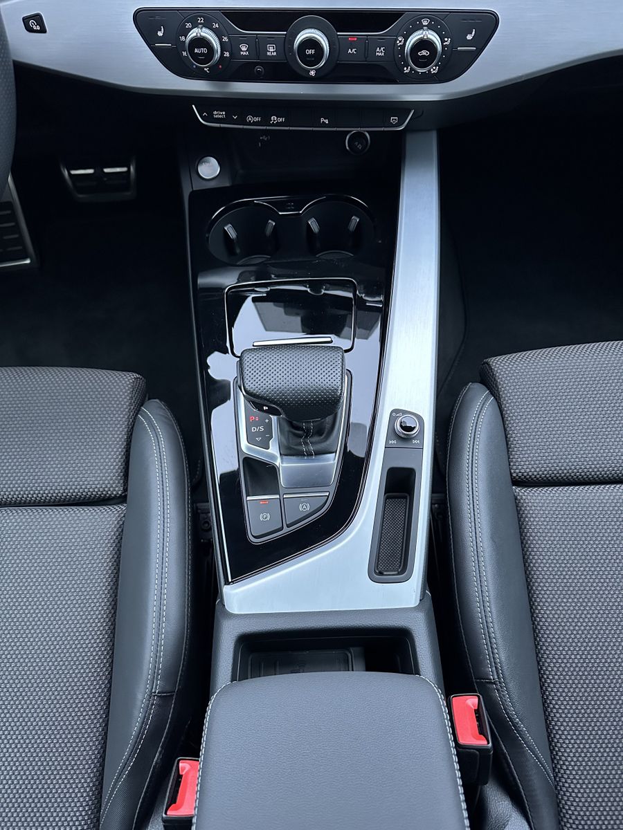 Fahrzeugabbildung Audi A5 SpB 45 TFSI Qu S-Line NAV+LED+19ZO+KAMERA+PP